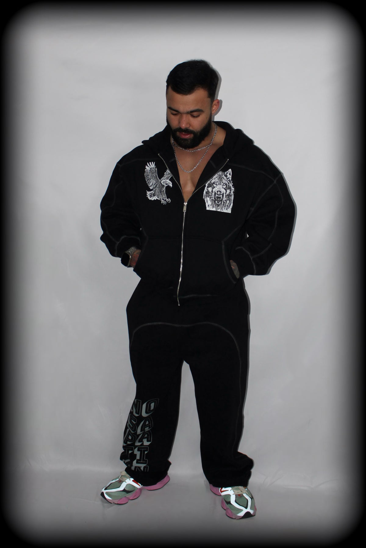 Contrast-Stitched Boxy Fleece Zip Hoodie